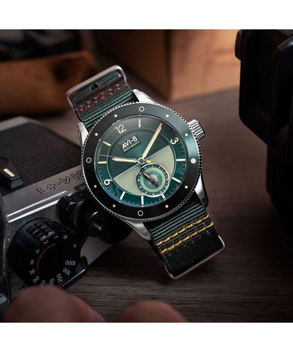 AVI-8 Flyboy Airmaster Sector Meca-Quartz Vert Green Nylon Strap