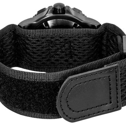 Luminox Navy Seal Rubber Strap Black Dial Quartz Diver's XS.4231.2 200M Men's Watch